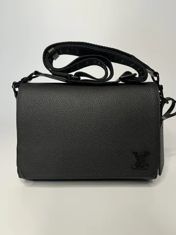 LV
