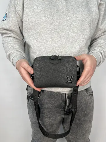 LV