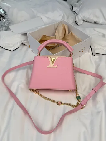 Louis Vuitton Capucines Mini Pink