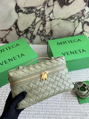 Bottega Veneta Bang Bang Bag in Olive