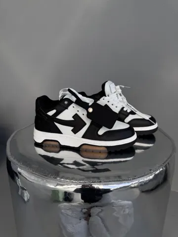 OFF WHITE x OUT OF OFFICE | BLACK / WHITE / GUM premium (7)