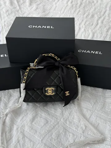 Chanel black