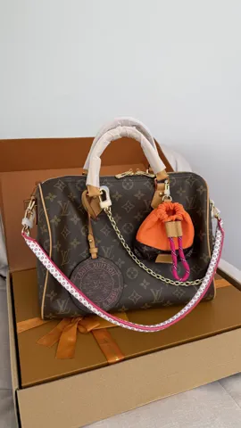 Louis Vuitton speedy 30
