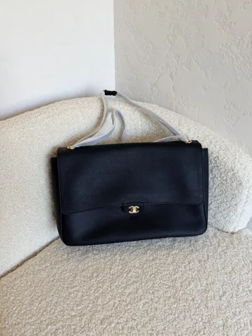 Chanel Maxi 38 (пильовик)